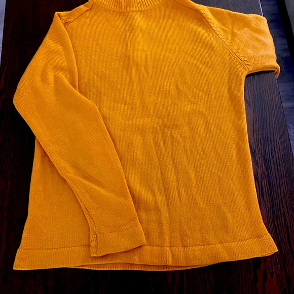 Vintage Sweater - Picture 2 of 4